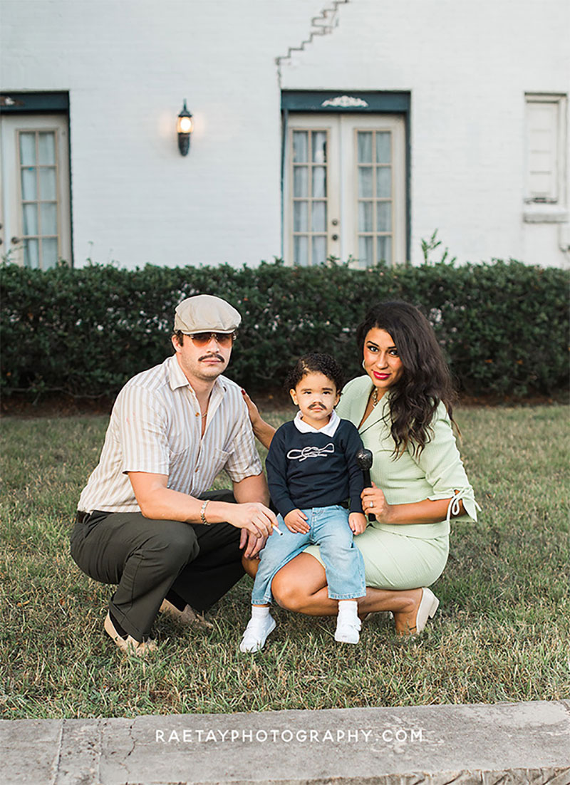 Illustration for article titled Narcos Cosplay Keeps It All In The Family